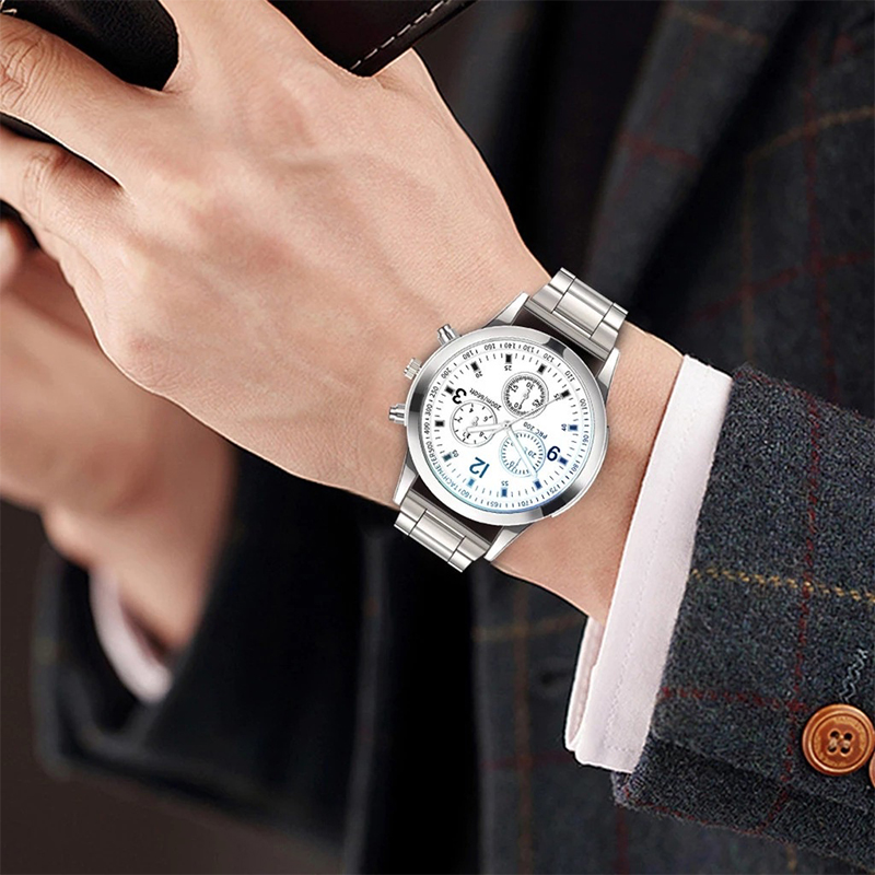 1/2 peças relógios masculinos  - Patek Philippe Watch Nautilus avaliação e preço